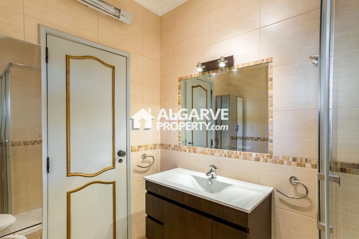 Image No.21-4 Bed Villa for sale