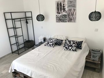 3-12459-78d1f4f8b6655591b02d22fabb36a692d73cc