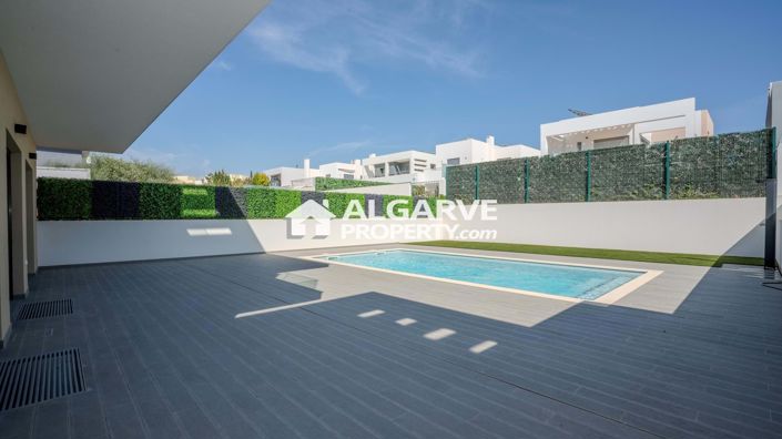 Image No.18-4 Bed Villa for sale