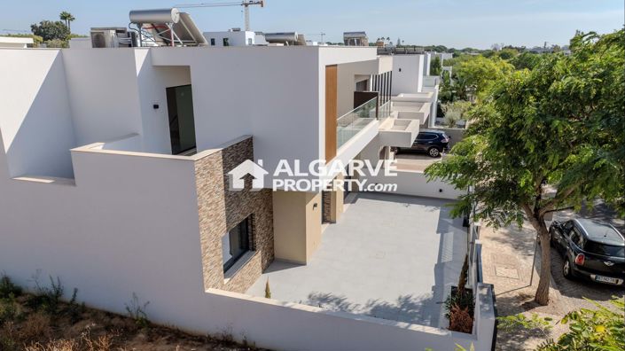 Image No.24-4 Bed Villa for sale