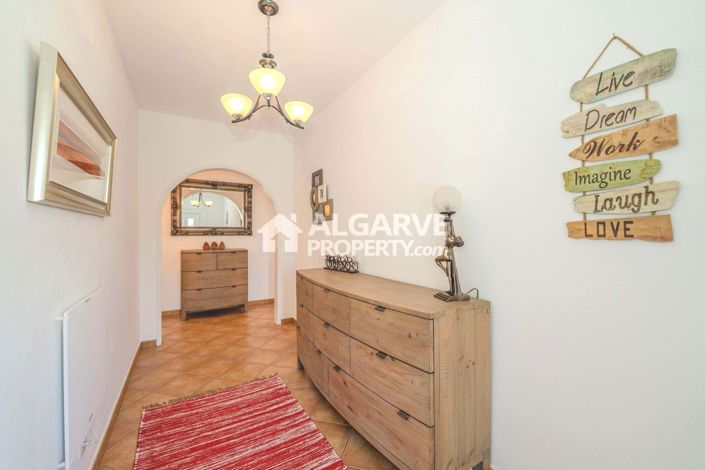 Image No.18-5 Bed Villa for sale