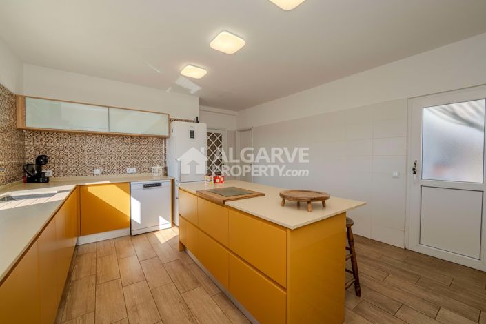 Image No.21-5 Bed Villa for sale