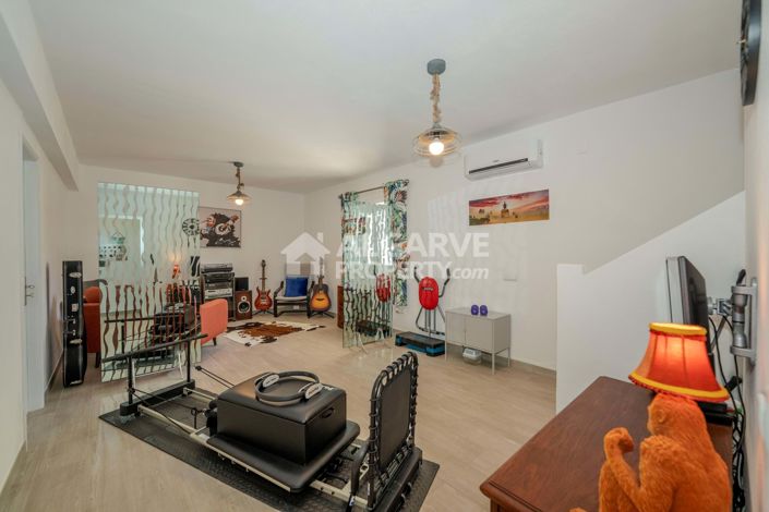 Image No.23-5 Bed Villa for sale