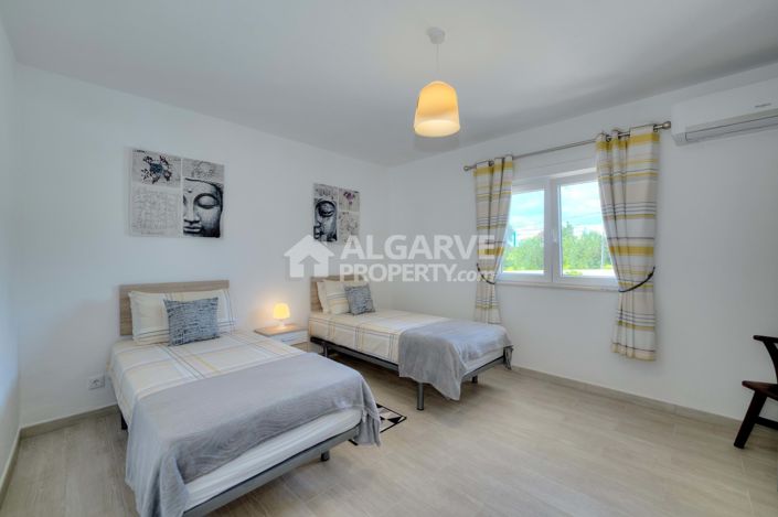 Image No.25-5 Bed Villa for sale