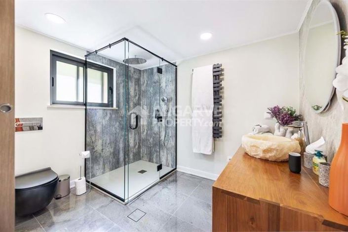 Image No.22-6 Bed Villa for sale