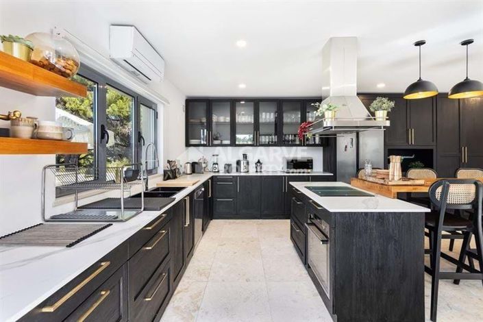 Image No.25-6 Bed Villa for sale