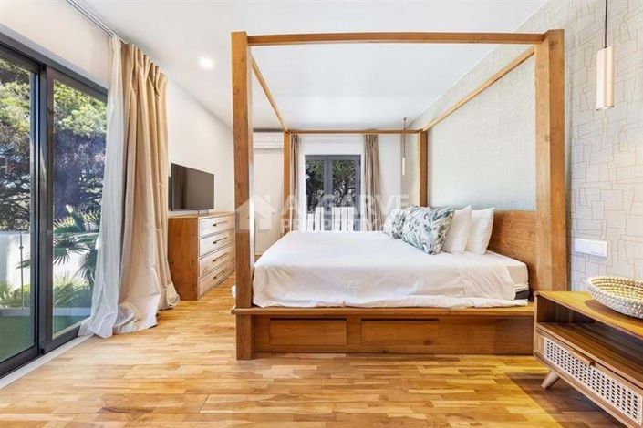 Image No.49-6 Bed Villa for sale