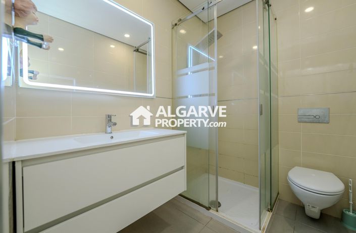 Image No.9-Appartement de 2 chambres à vendre à Quarteira