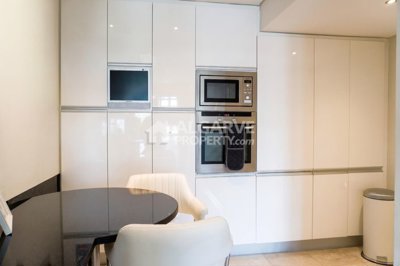 3-12463-78d1f4f8b6655591b02d22fabb36a692d73cc