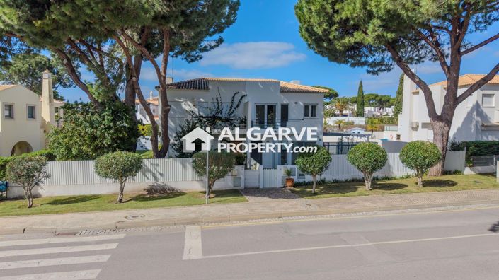 Image No.25-2 Bed Villa for sale