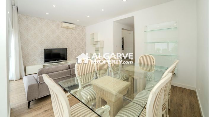 Image No.8-2 Bed Villa for sale