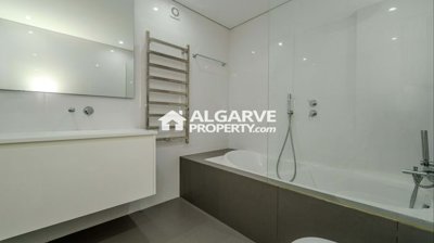 3-12322-78d1f4f8b6655591b02d22fabb36a692d73cc