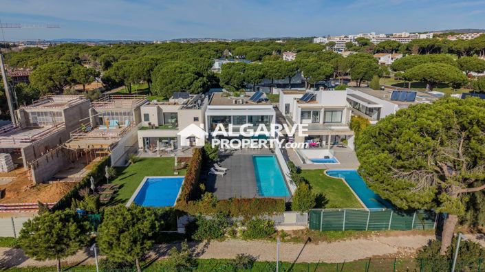 Image No.35-6 Bed Villa for sale