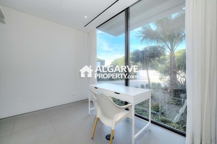 Image No.51-6 Bed Villa for sale