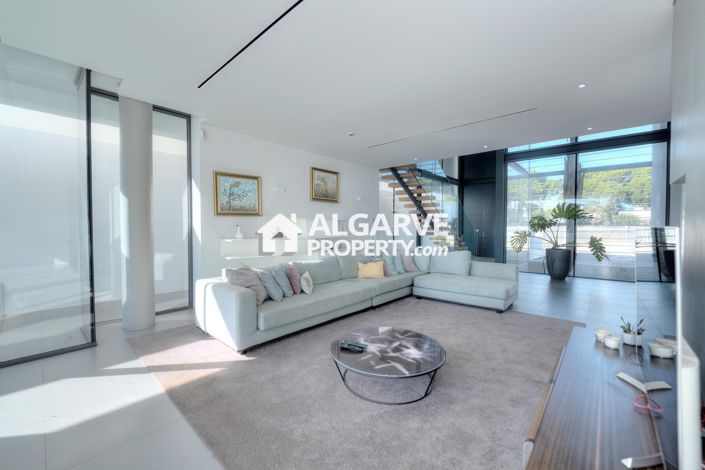 Image No.6-6 Bed Villa for sale