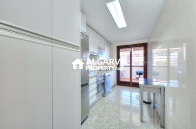 3-12016-78d1f4f8b6655591b02d22fabb36a692d73cc