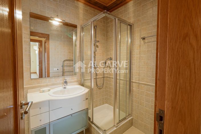 Image No.17-2 Bed Apartment for sale