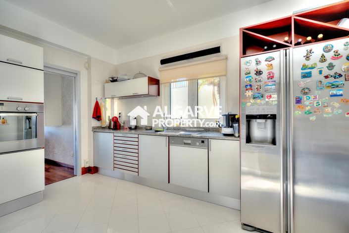 Image No.16-3 Bed Villa for sale