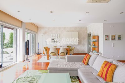 3-11780-78d1f4f8b6655591b02d22fabb36a692d73cc