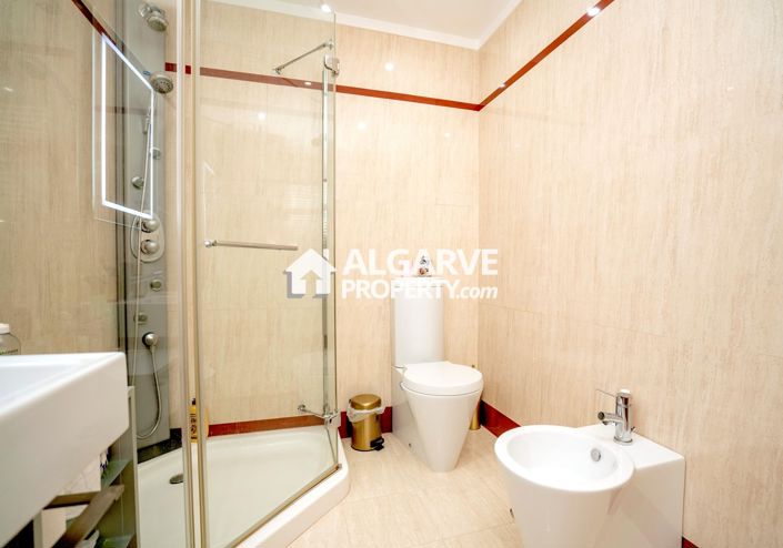 Image No.25-3 Bed Villa for sale