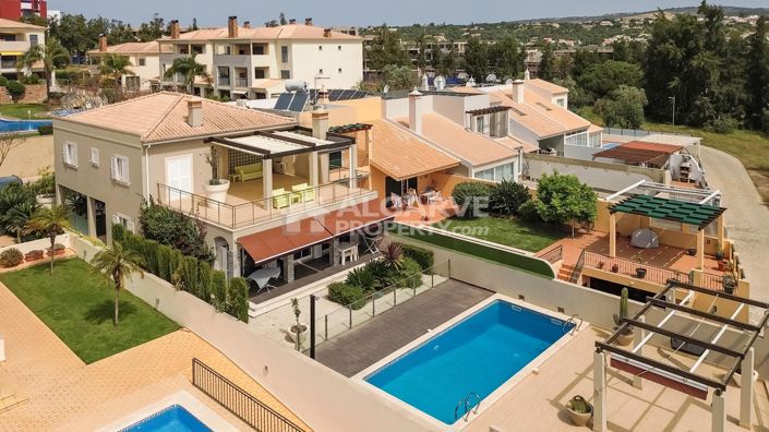 Image No.5-3 Bed Villa for sale