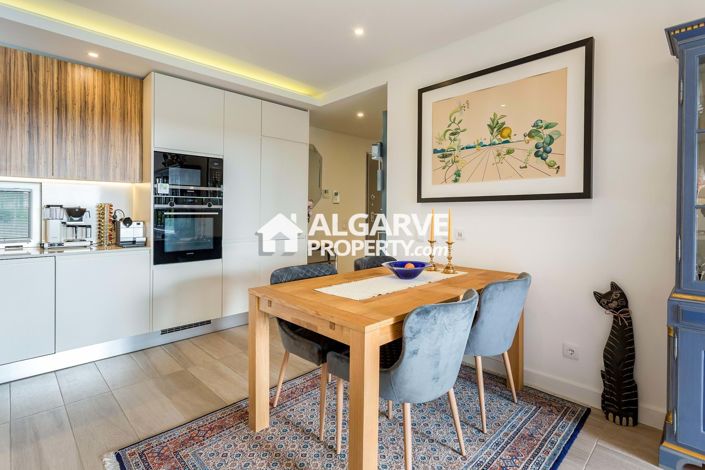 Image No.17-2 Bed Apartment for sale