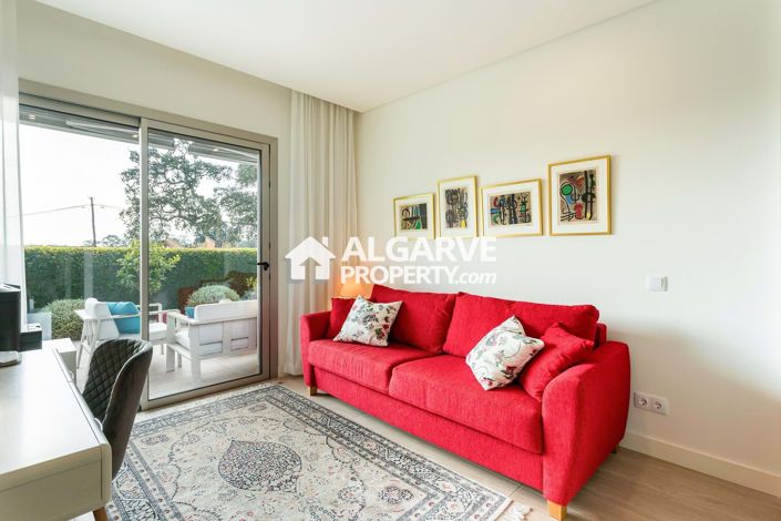 Image No.22-2 Bed Apartment for sale