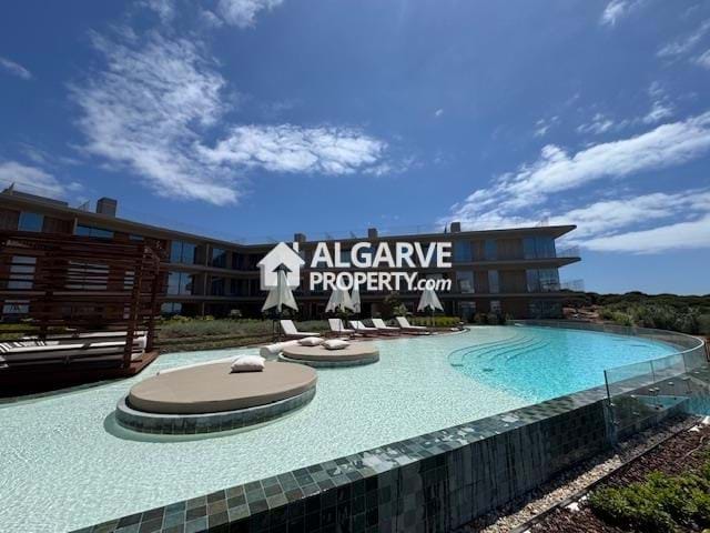 Image No.7-2 Bed Apartment for sale