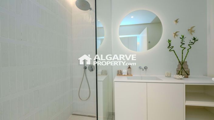 Image No.13-2 Bed Apartment for sale