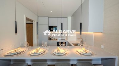 3-12180-78d1f4f8b6655591b02d22fabb36a692d73cc