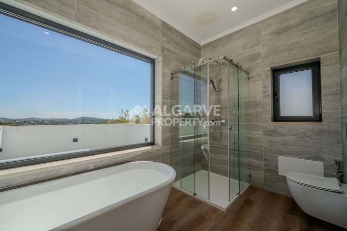 Image No.22-5 Bed Villa for sale