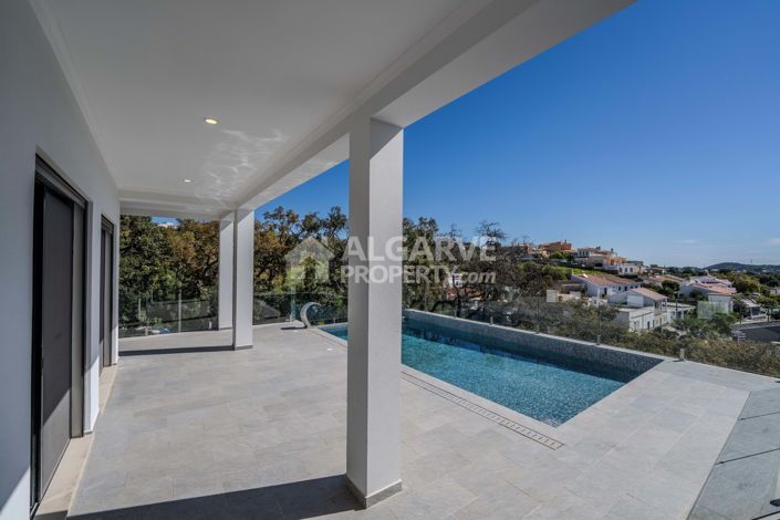 Image No.5-5 Bed Villa for sale