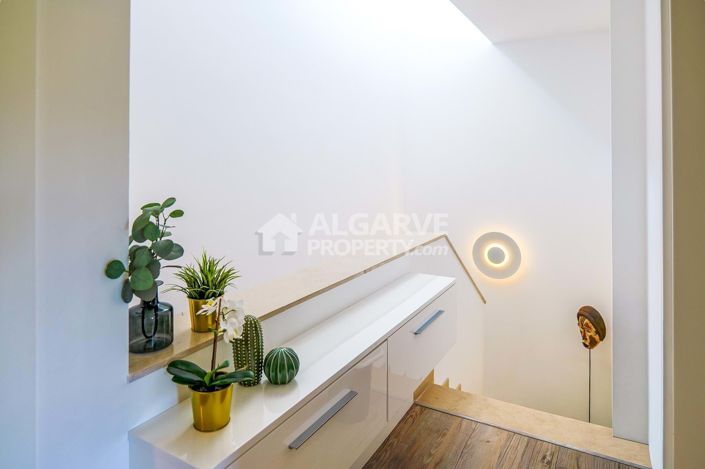 Image No.22-4 Bed Villa for sale