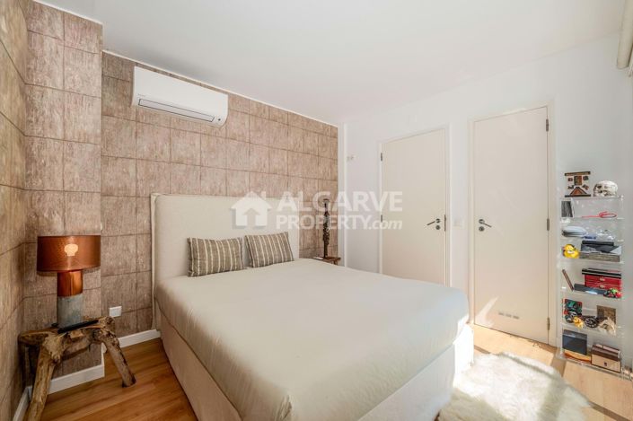 Image No.17-5 Bed Villa for sale