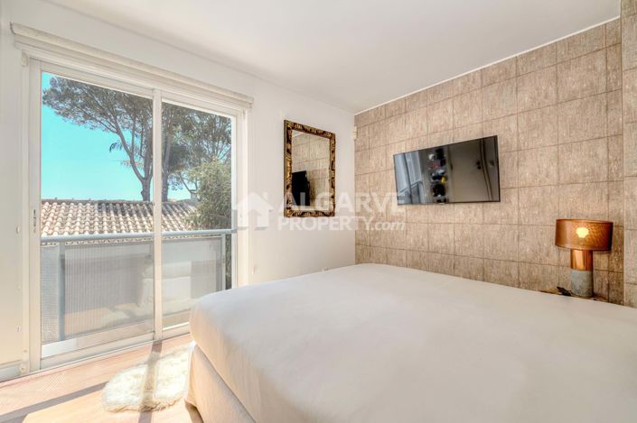 Image No.18-5 Bed Villa for sale