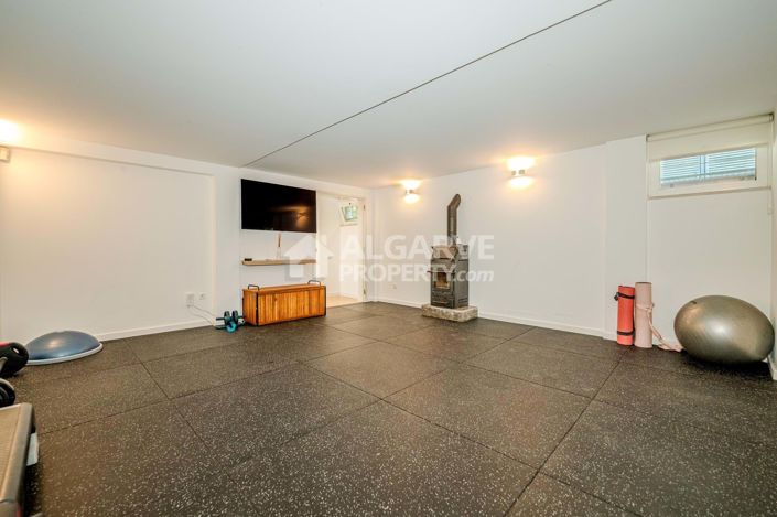 Image No.23-5 Bed Villa for sale