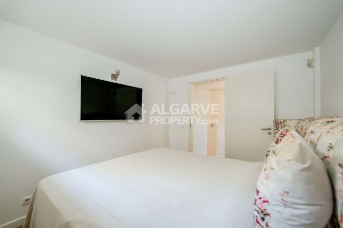 Image No.25-5 Bed Villa for sale