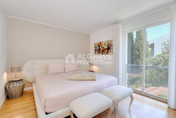 Image No.4-5 Bed Villa for sale