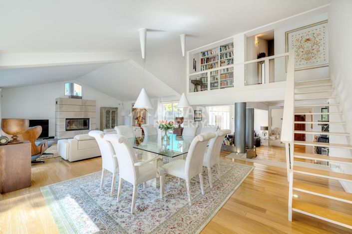 Image No.5-5 Bed Villa for sale