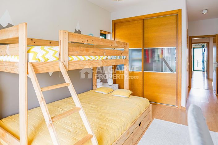 Image No.16-3 Bed Apartment for sale