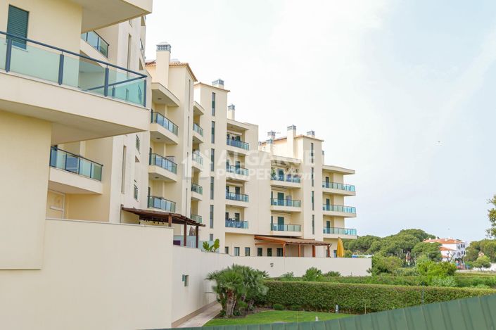 Image No.21-3 Bed Apartment for sale