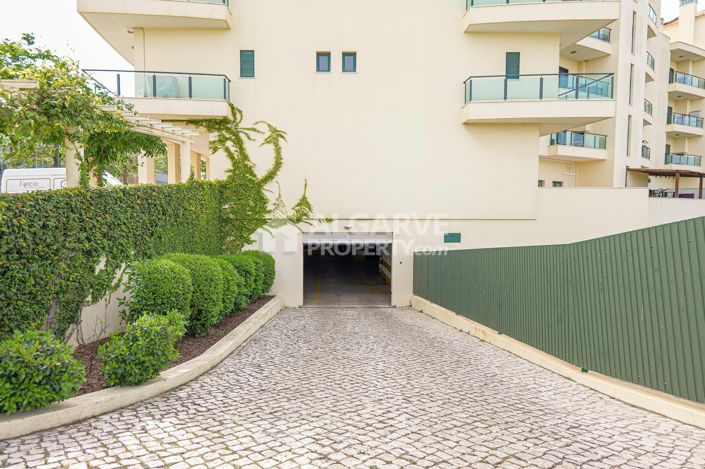 Image No.22-3 Bed Apartment for sale