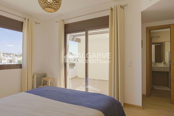 Image No.18-3 Bed Villa for sale