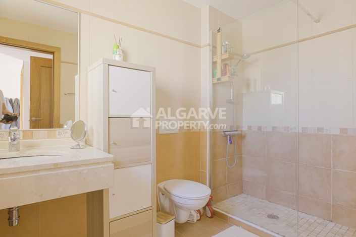 Image No.21-3 Bed Villa for sale