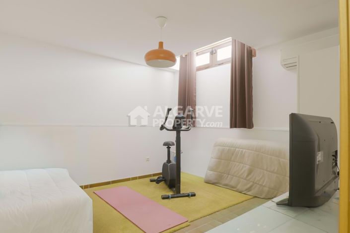 Image No.24-3 Bed Villa for sale