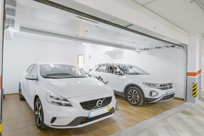 Image No.27-3 Bed Villa for sale