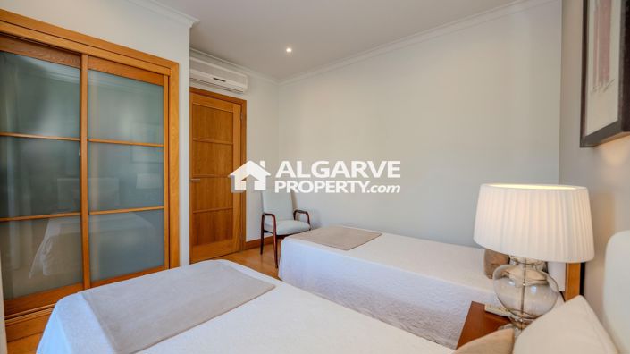 Image No.18-4 Bed Villa for sale