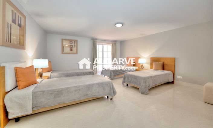 Image No.31-4 Bed Villa for sale