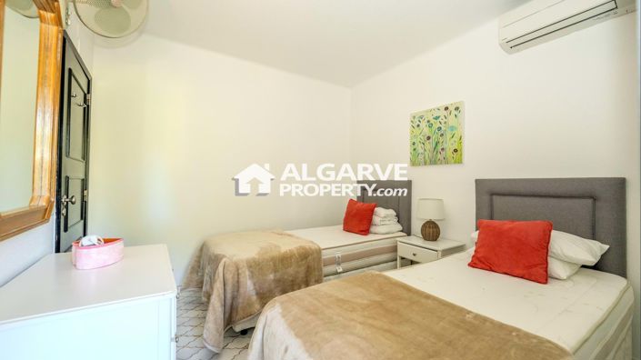 Image No.9-3 Bed Villa for sale