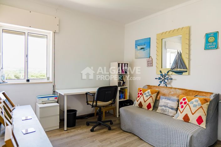 Image No.17-3 Bed Apartment for sale